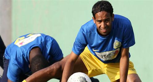 صورة.. وكيل اللاعب: عطيف وقع رسمياً للشباب 